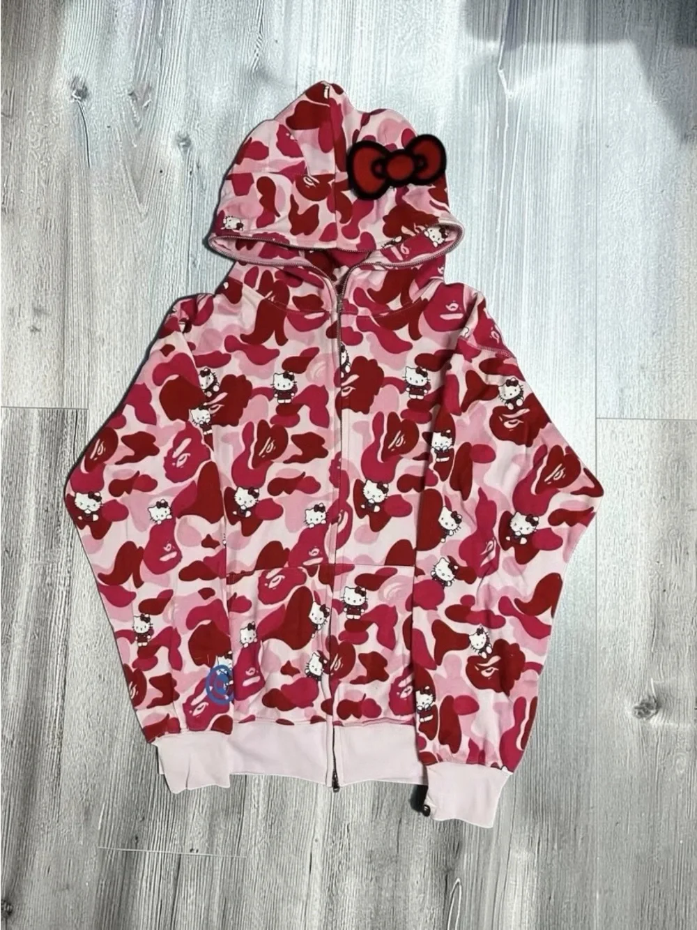 BAPE x Hello Kitty Pink Camo Full Zip Hoodie Women’s - Picture 1 of 2